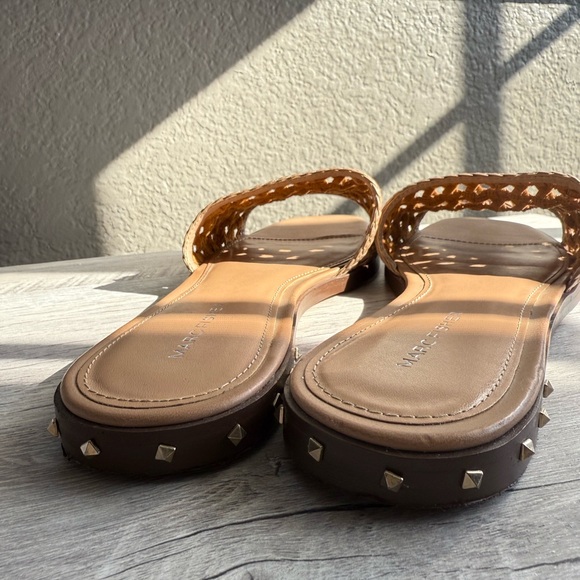 Marc Fisher Woven Tan Spike Slides ✨ - Picture 4 of 4